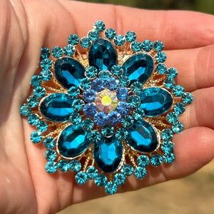 Vintage Blue and Gold Floral Brooch